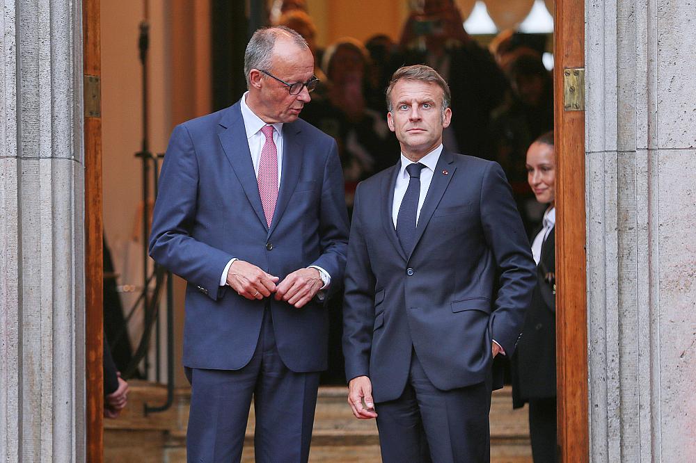 Friedrich Merz und Emmanuel Macron am 23.07.2025