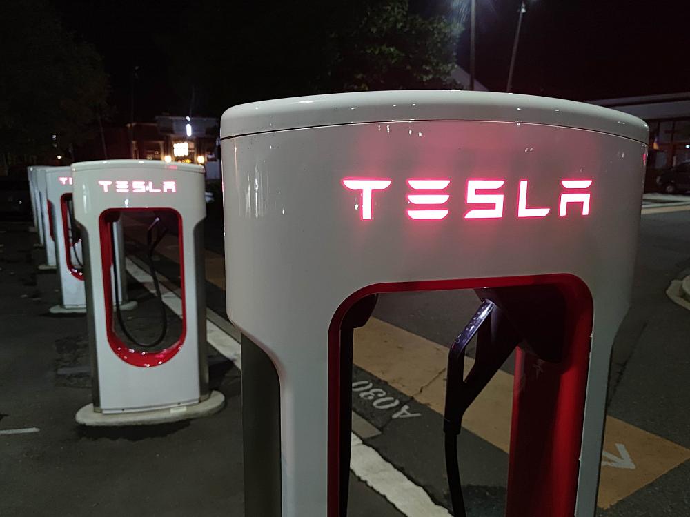 Tesla-Supercharger (Archiv)