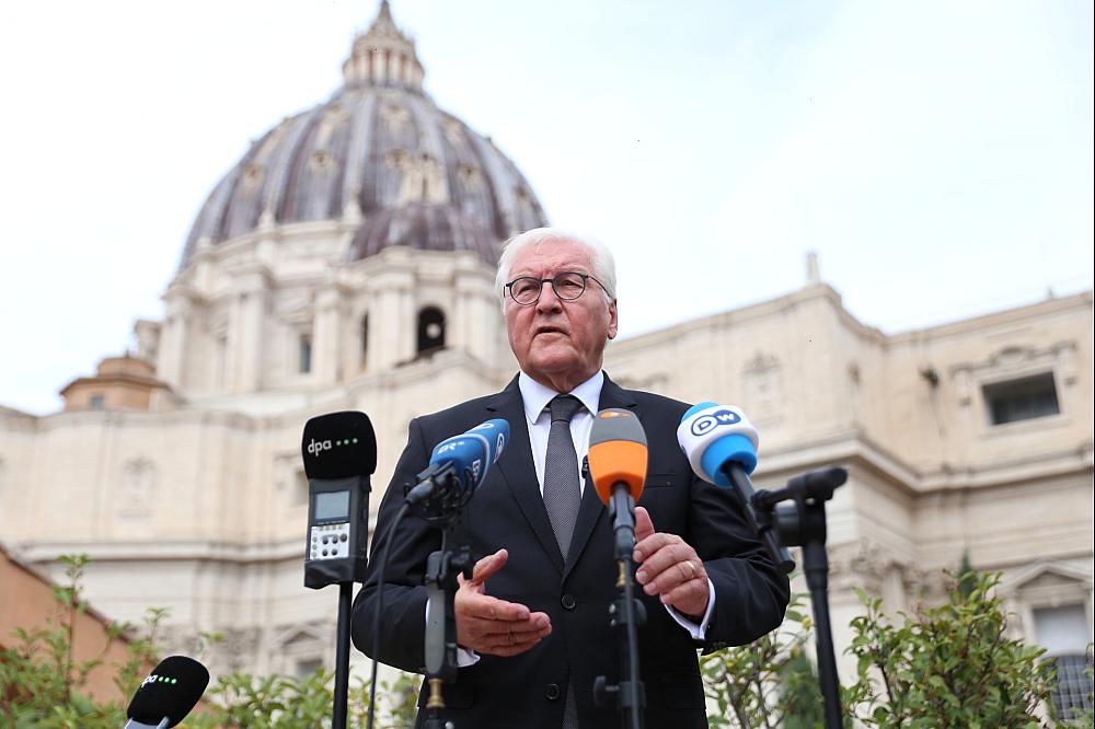 Bundespräsident Steinmeier spricht mit Papst Leo XIV. über Kirchenaustritte