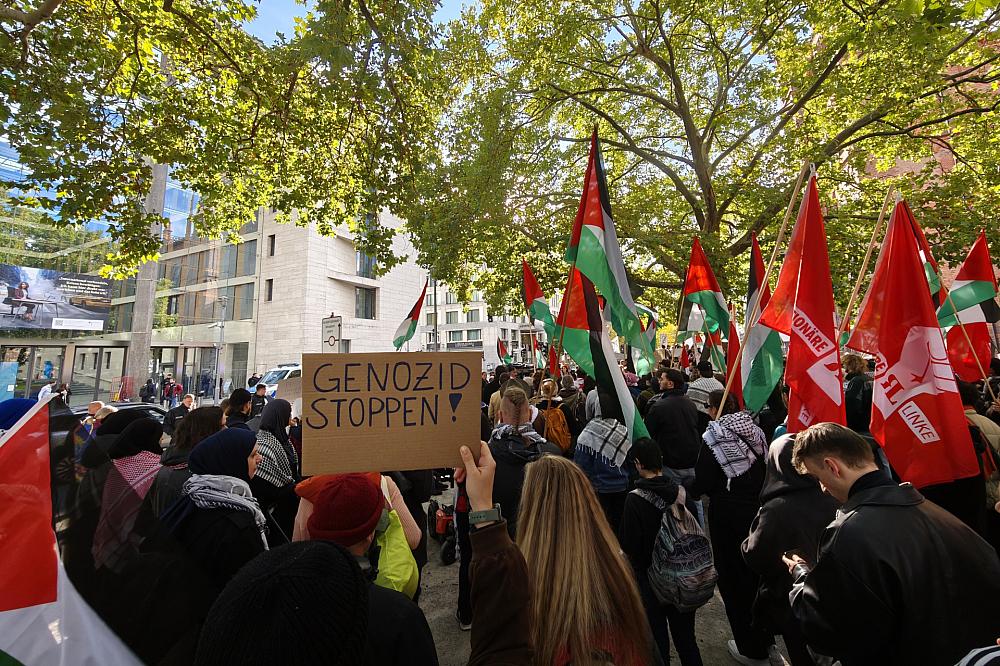 Pro-Palästina-Demo in Berlin am 02.10.2025 über dts Nachrichtenagentur