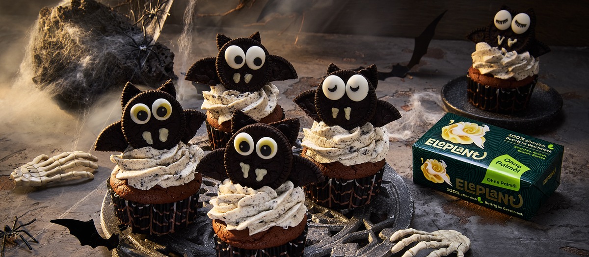 Zum Anbeißen - Vegane Fledermaus-Muffins / Pünktlich zu Halloween bringt Eleplant das passende Rezept