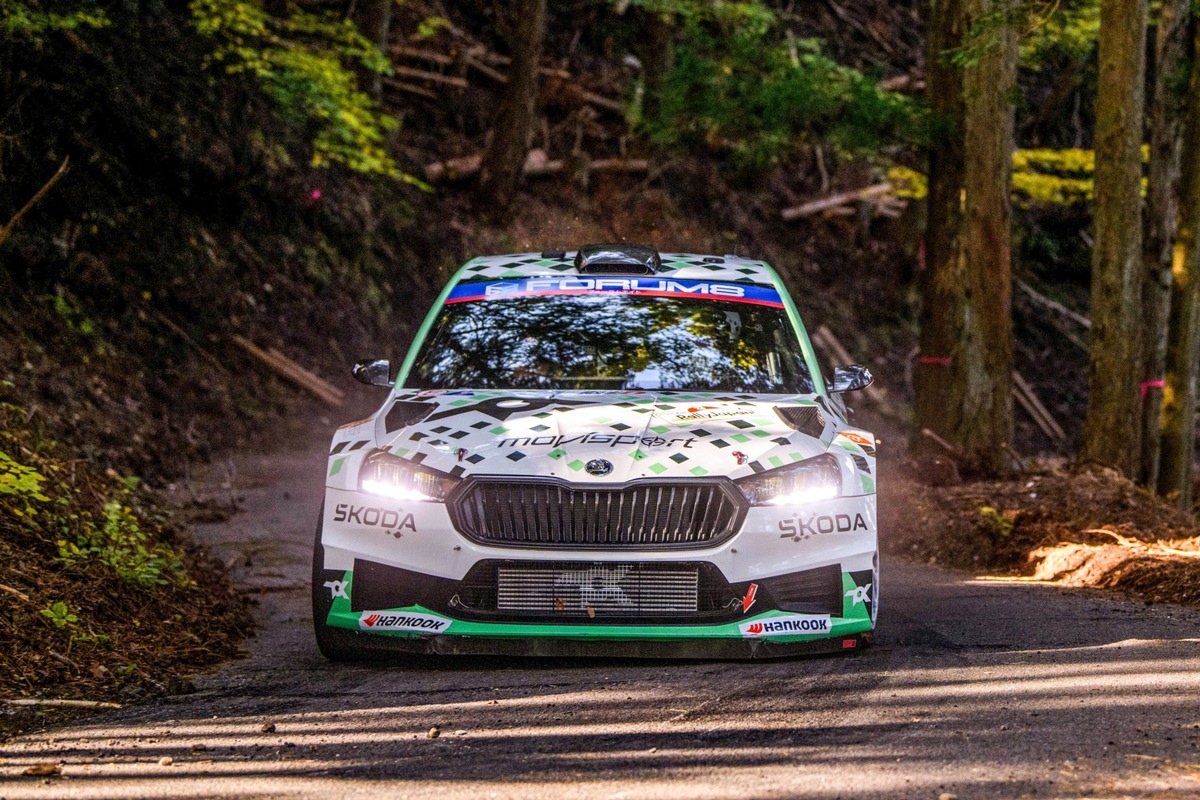 Rallye Japan: Škoda Fabia RS Rally2-Fahrer Nikolay Gryazin übernimmt WRC2 Challenger-Führung presseportal.de