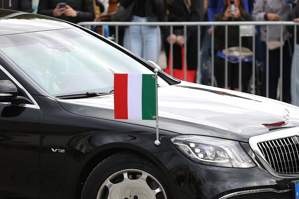 Staatskarosse mit italienischer Fahne (Archiv)