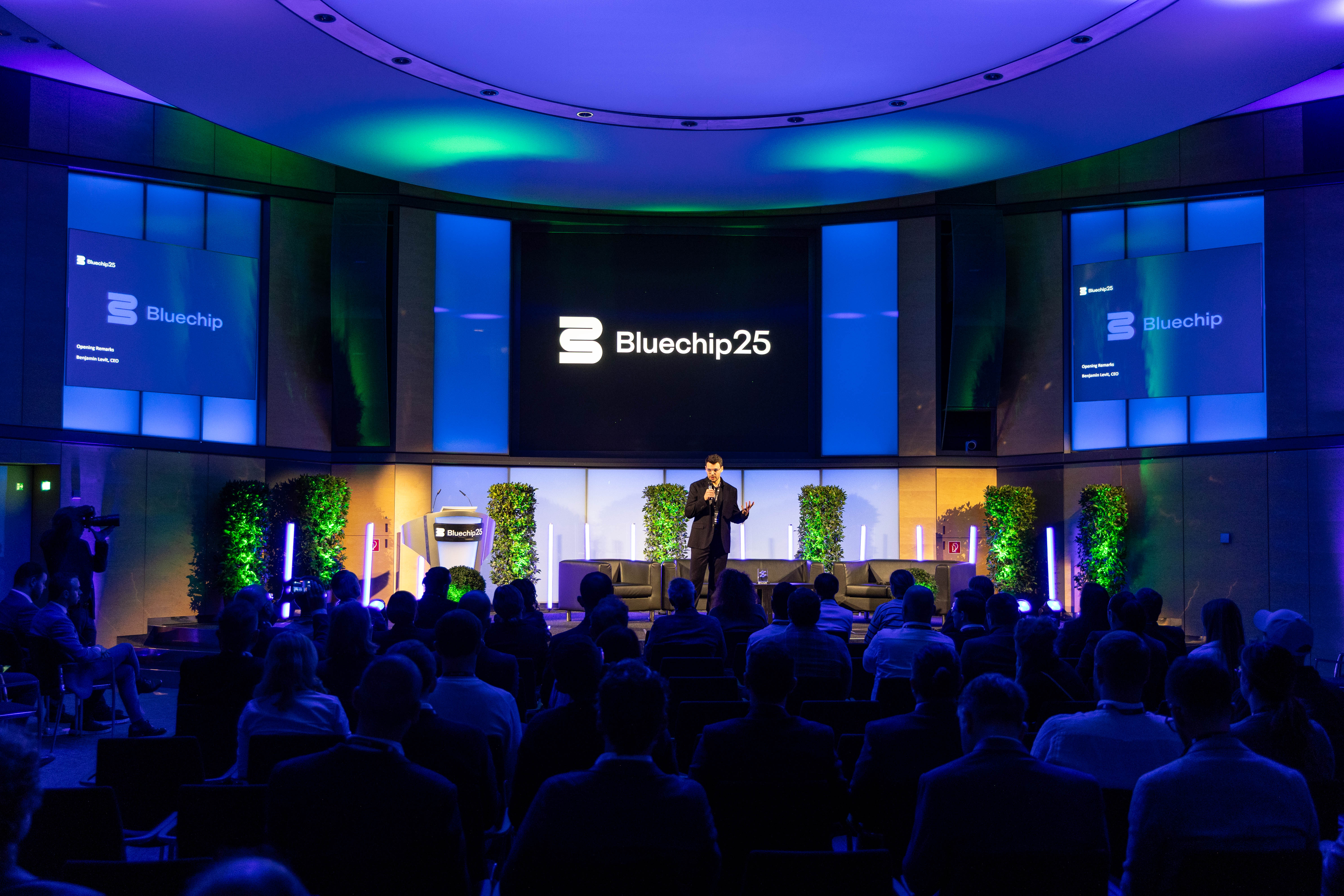Bluechip-CEO Benjamin Levit on stage