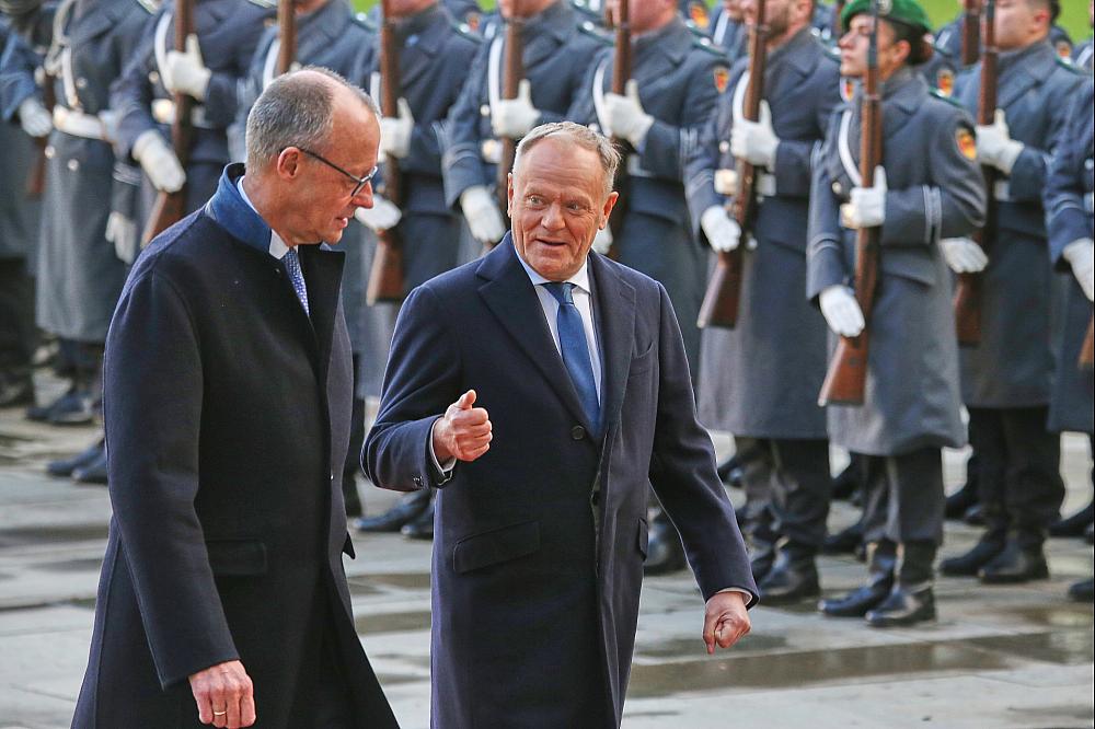 Friedrich Merz und Donald Tusk am 01.12.2025