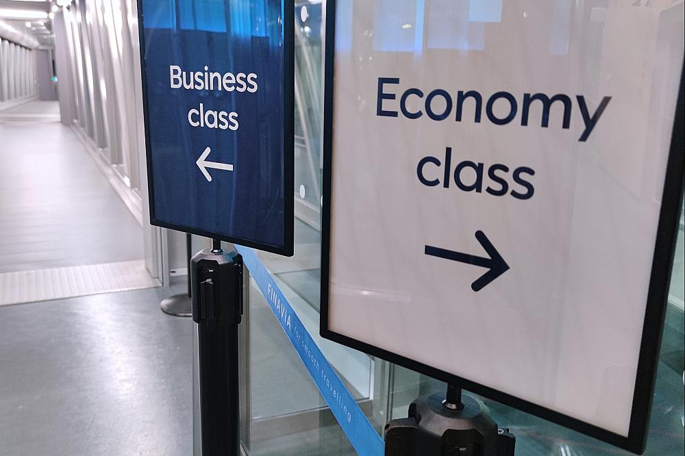 Wegweiser für Business Class und Economy Class (Archiv)