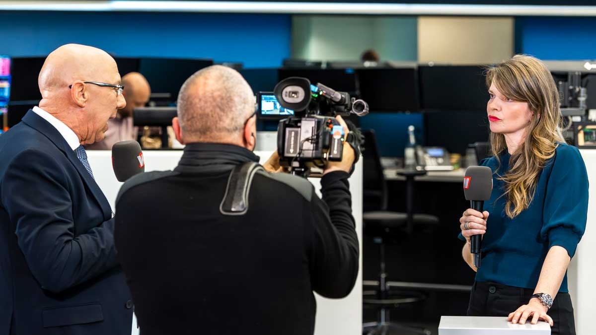 Vom Zuckerschock zum Börsenschub: So verschenkt man Aktien im Advent