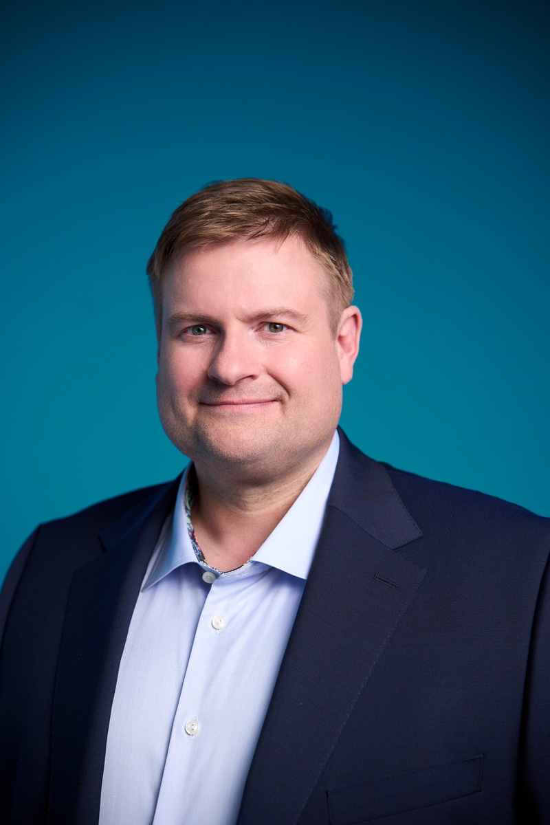 Ausgezeichnet: Kress Pro ehrt Dr. Dennis Ballwieser / Das Fachmagazin zeichnet den Chefredakteur der Apotheken Umschau als 