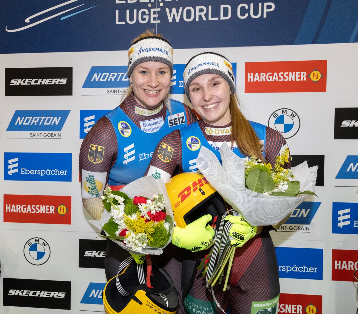 Italien jubelt in der Team-Staffel - Britcher und Müller gewinnen die Nervenproben - Eitberger/Matschina und Eggert/Müller siegen bei den Doppelsitzern