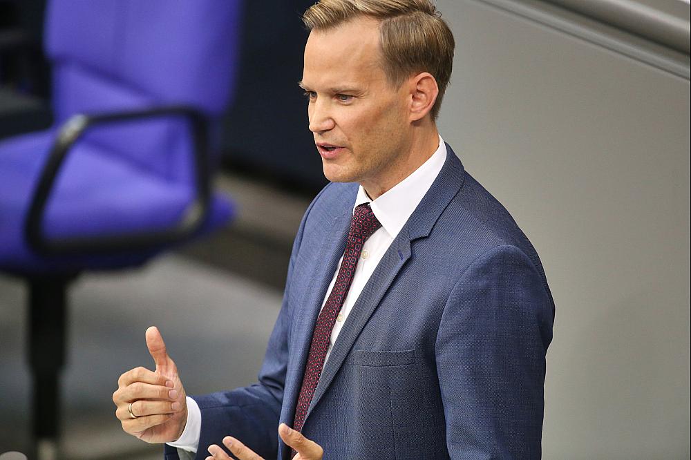 Hendrik Streeck: Schluss mit der Zwei-Klassen-Medizin bei Facharztbesuchen