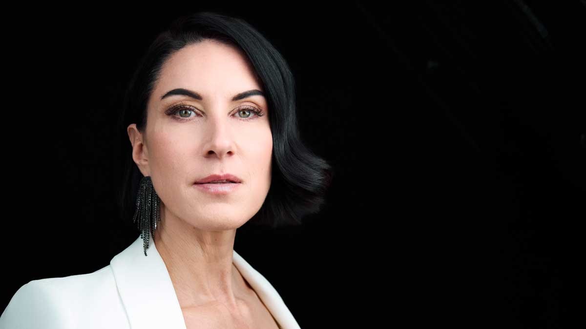 Die Angst, zu viel zu sein: Warum Frauen sich klein machen und wie sie das ändern können