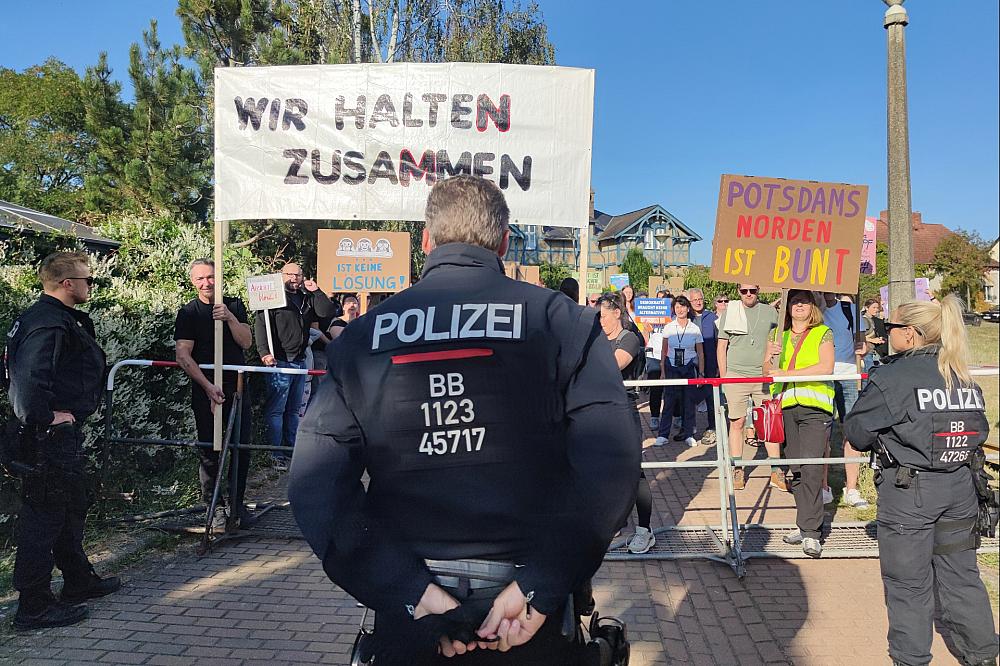 Demo gegen AfD-Wahlparty in Brandenburg (Archiv) über dts Nachrichtenagentur