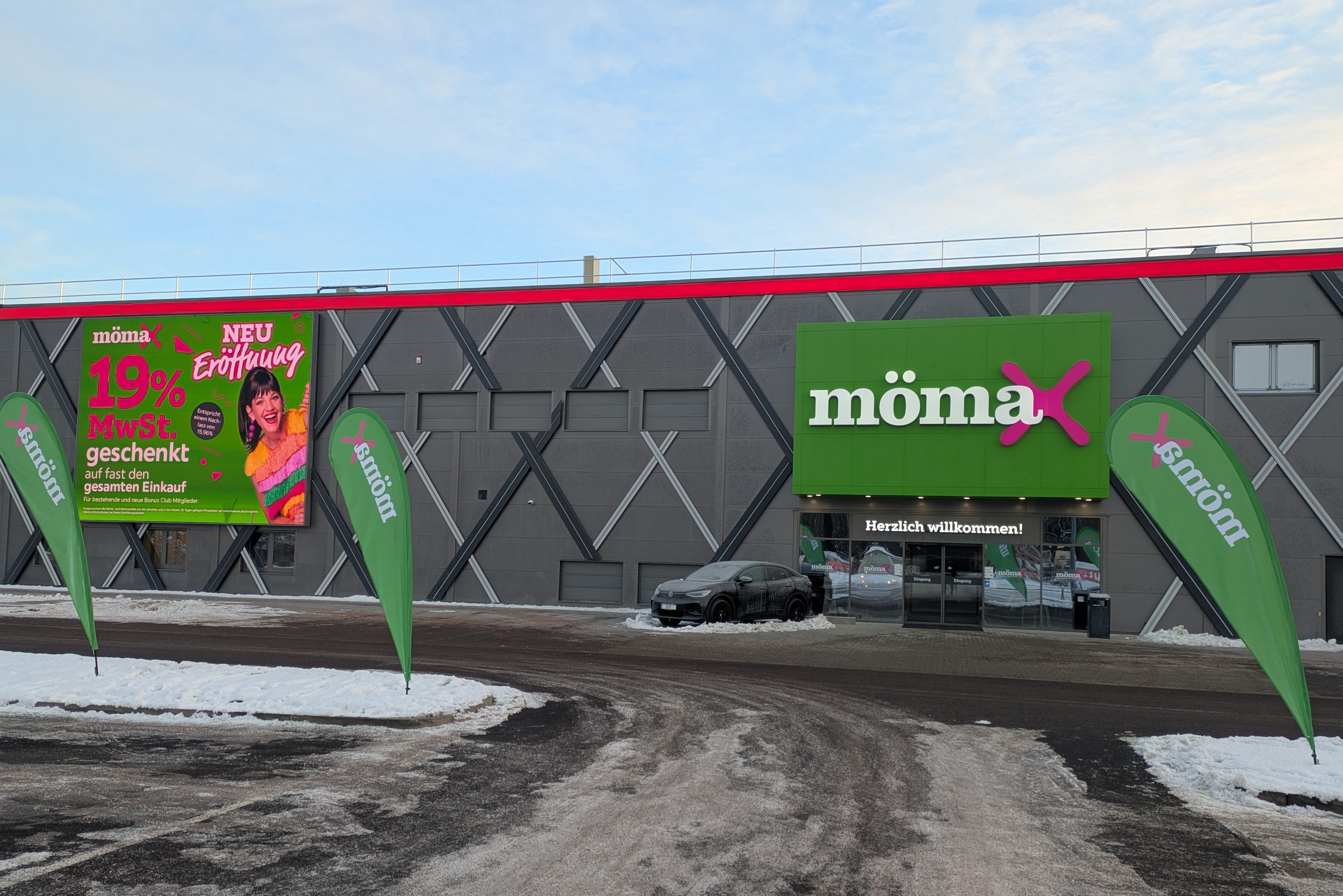 mömax in Rangsdorf XXXLutz KG über pressetext.de