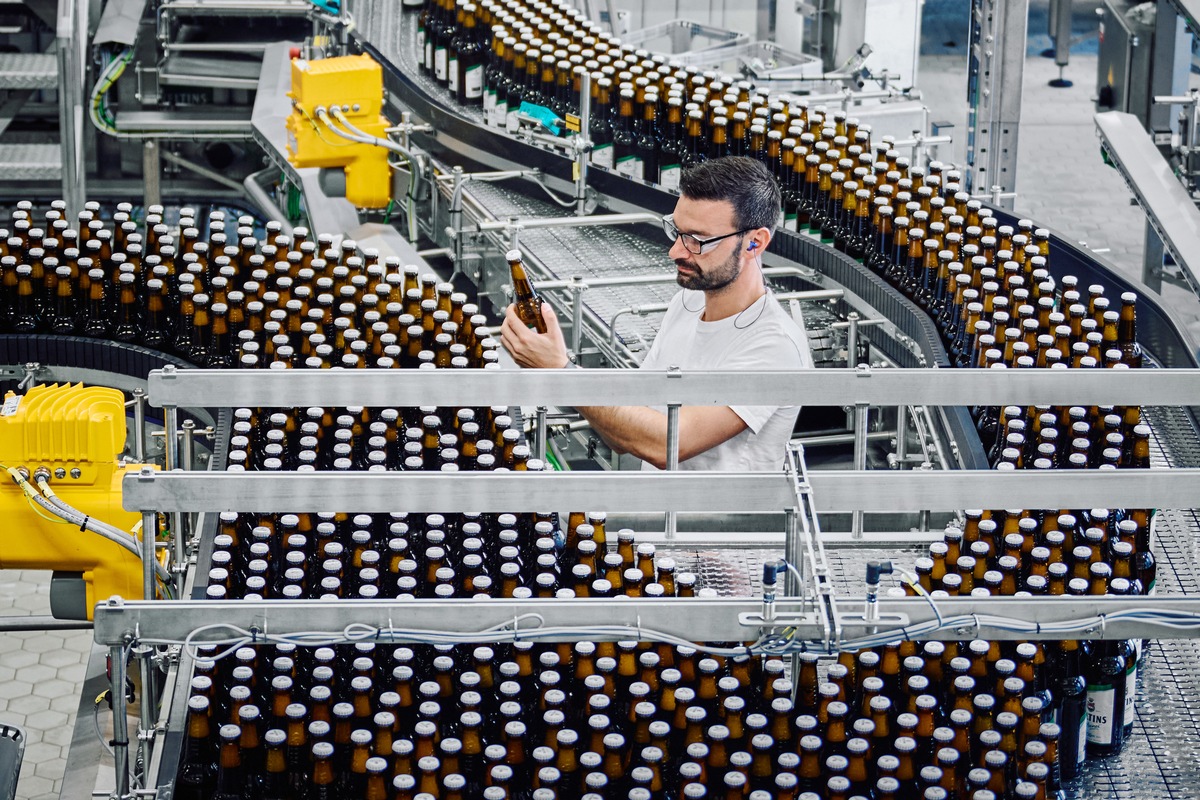 Brauwirtschaft verliert - Veltins legt leicht zu / Mit attraktiven Marken und solider Performance stärkt sich Veltins in der Biermarktkrise presseportal.de