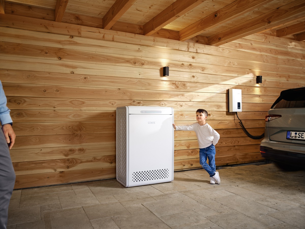 SENEC startet prognosebasiertes Laden: intelligente Steuerung des Heimspeichers senkt Stromkosten