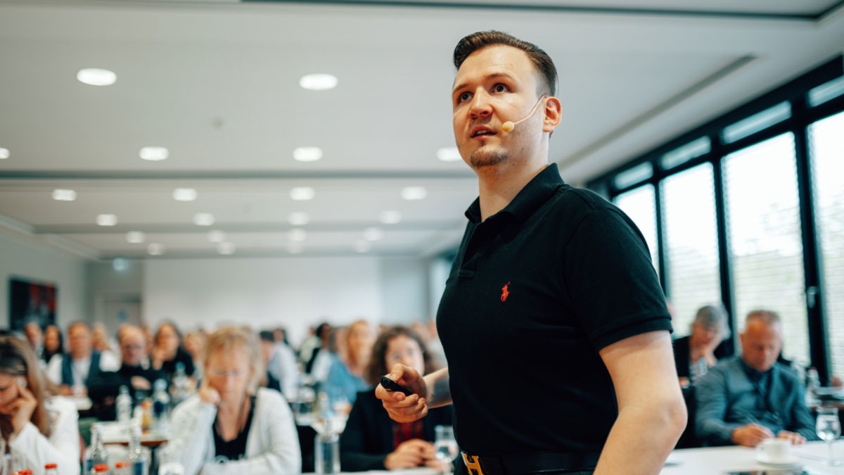 Wenn die Stimme zittert, zittert auch die Wirkung – was du dagegen tun kannst