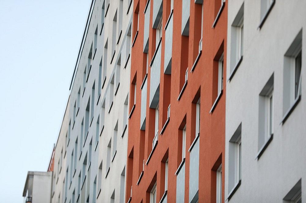 Wohnungen in einem Plattenbau (Archiv)