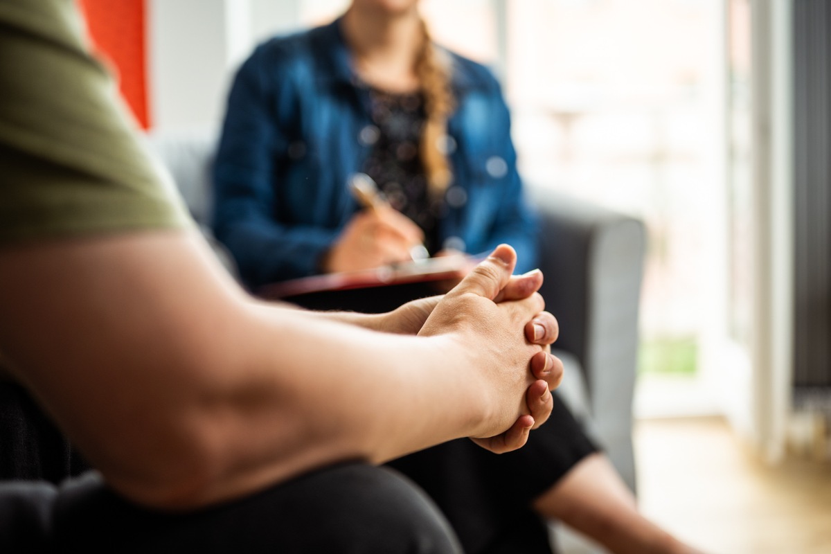 Die Dunkelfeldstudie LeSuBiA zeigt: Partnerschaftsgewalt betrifft Frauen und Männer, bleibt aber meist unsichtbar / Hohe Gewaltbetroffenheit, geringe Anzeigequote, Hilfesystem reicht nicht aus presseportal.de