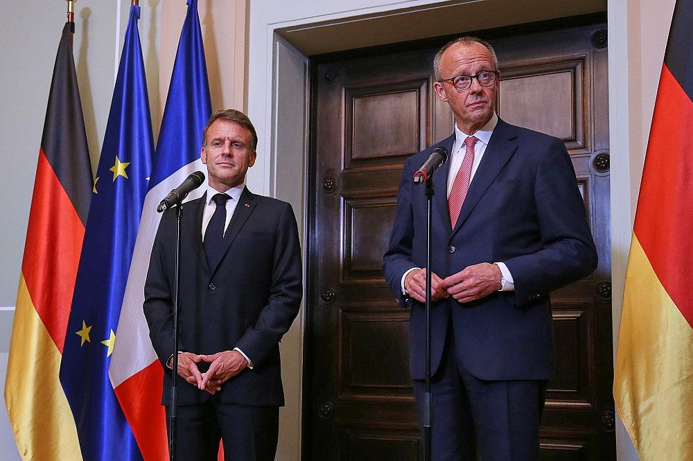 Emmanuel Macron und Friedrich Merz (Archiv) via dts Nachrichtenagentur