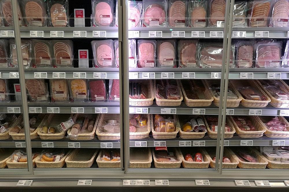 Fleisch und Wurst im Supermarkt (Archiv) via dts Nachrichtenagentur