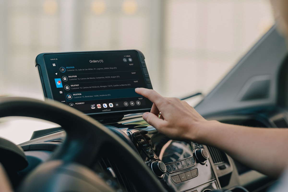 Webfleet sieht 2026 als Wendepunkt für vorausschauendes Flottenmanagement presseportal.de