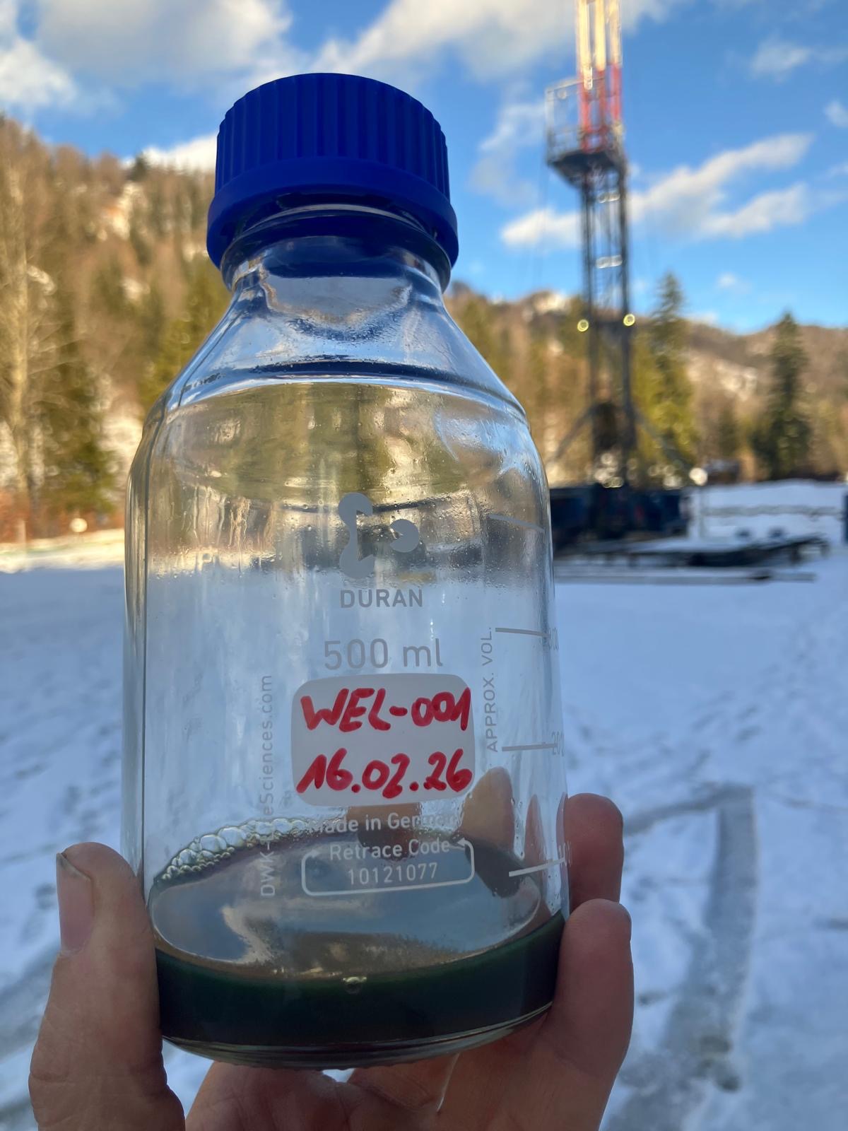 Leichtölprobe aus Welchau-Tests ADX Energy über pressetext.de