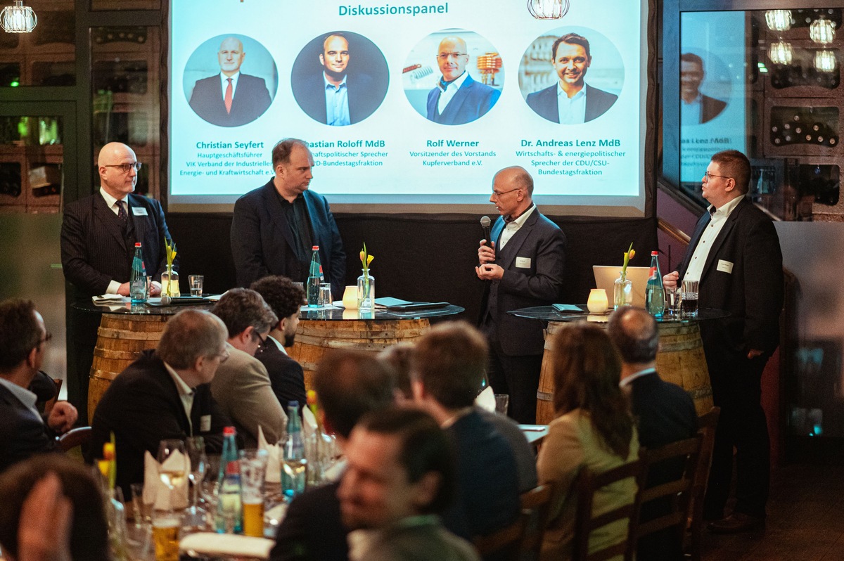 Kupferbranche diskutiert politische Weichenstellungen für Wachstum und Investitionen / Erster parlamentarischer Abend des Kupferverbandes