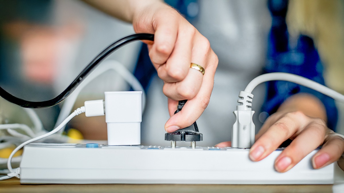 Strompreise 2026: So können Haushalte viel Geld sparen / Die Frage lautet: Passt der Stromvertrag noch zum aktuellen Markt? presseportal.de