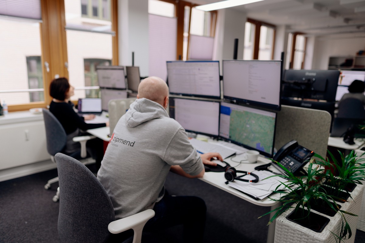 Premium-Logistik zum Markt-Preis: Qualitätshersteller landen bei zipmend