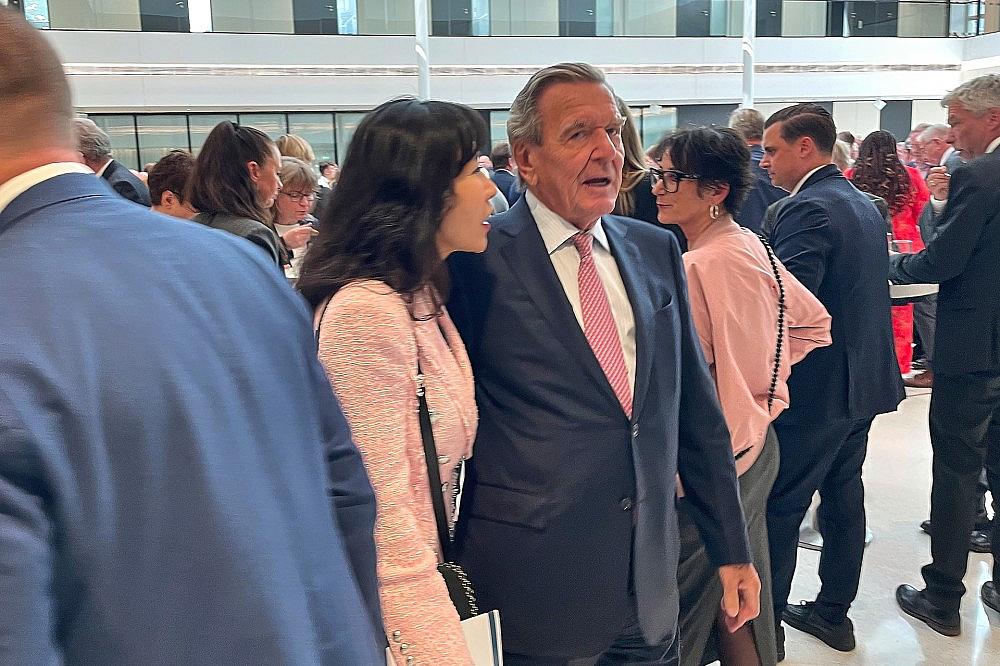 So-yeon Schröder-Kim und Gerhard Schröder (Archiv)