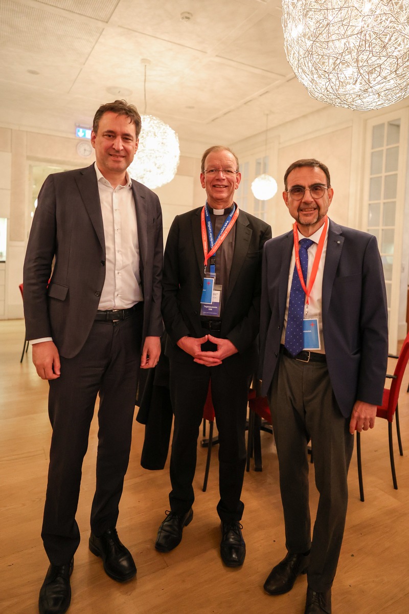 Parlamentarischer Abend mit missio München: CSU-Fraktion setzt Zeichen für globale Solidarität und mentale Gesundheit presseportal.de