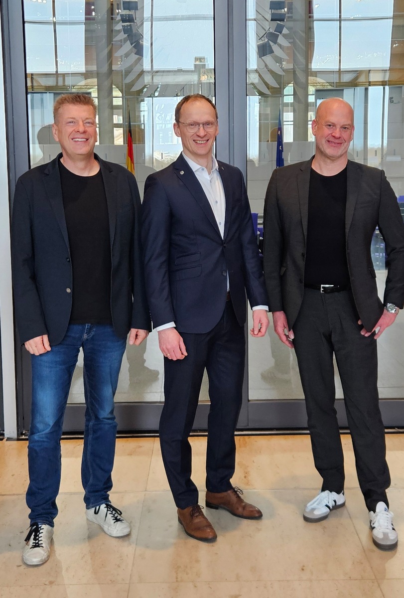 Wirtschaftsinitiative startet souveräne Office-Alternative Euro-Office / Souveräner Ersatz für Microsoft Office unterstützt von führenden Mitgliedern der europäischen Open-Source-Community presseportal.de