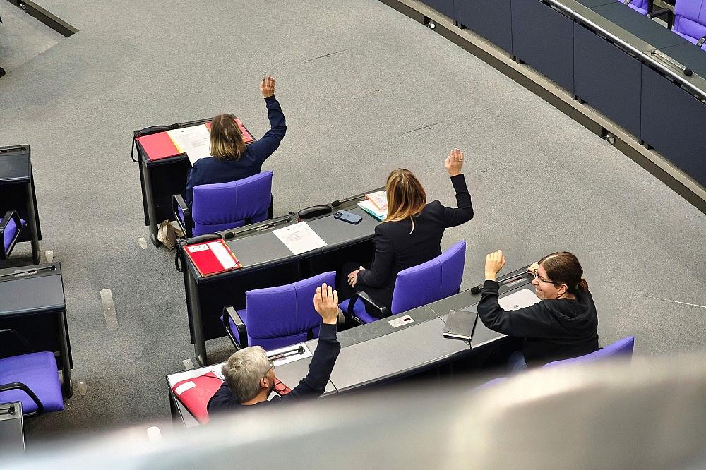 Abstimmung in der Linksfraktion (Archiv) via dts Nachrichtenagentur