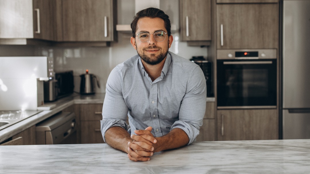 Emanuel Erk: 3 Red Flags beim Kennenlernen, die 90 % aller Singles übersehen