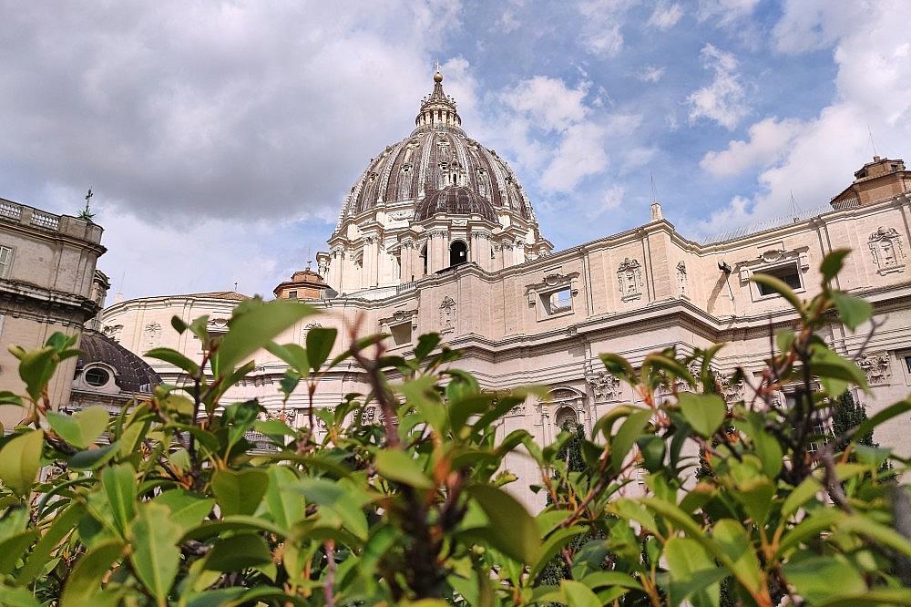 Petersdom im Vatikan (Archiv)