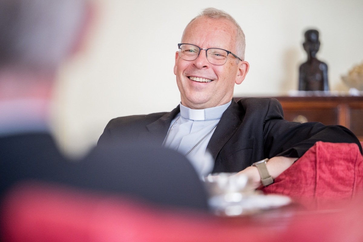 Nuntius van Megen folgt auf Nuntius Eterovic