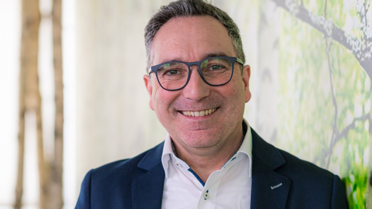 Warum die deutsche Wirtschaft investitionsschwach bleibt - was Unternehmer jetzt tun können / 70 Prozent des Mittelstands zahlt Höchststeuersatz / Wie Staat und Unternehmer an einem Strang ziehen