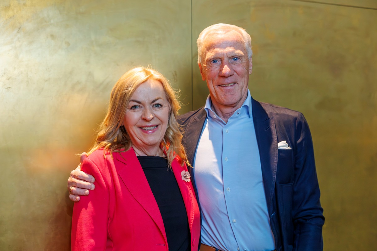 Gesundheit ins Grundgesetz? Das wäre mehr als Symbolpolitik / Wie Andrea Galle, Vorständin mkk - meine krankenkasse und Prof. Ingo Froböse erreichen wollen, Gesundheit im Grundgesetz zu verankern