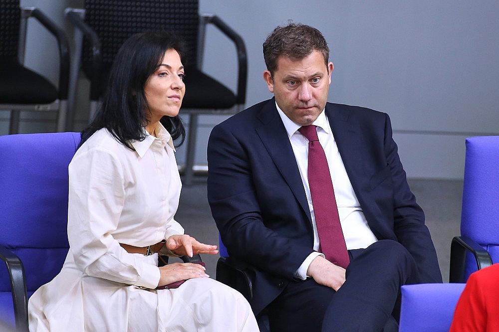 Klingbeil bremst geplante Energiegesetze von Reiche aus – SPD und CDU streiten heftig