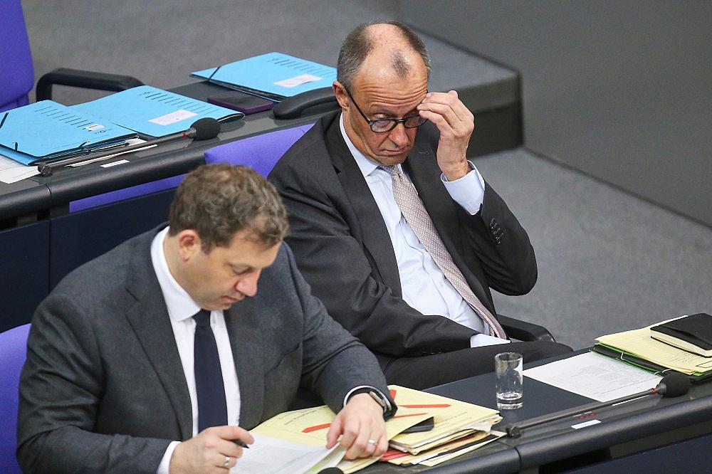 Lars Klingbeil und Friedrich Merz (Archiv)