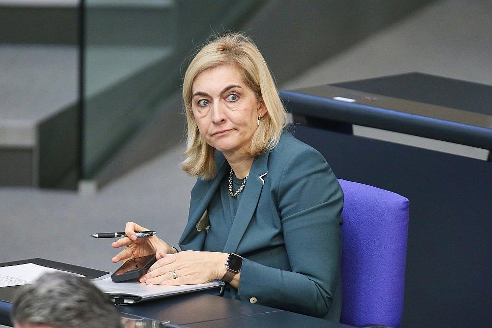 Nina Warken am 17.04.2026