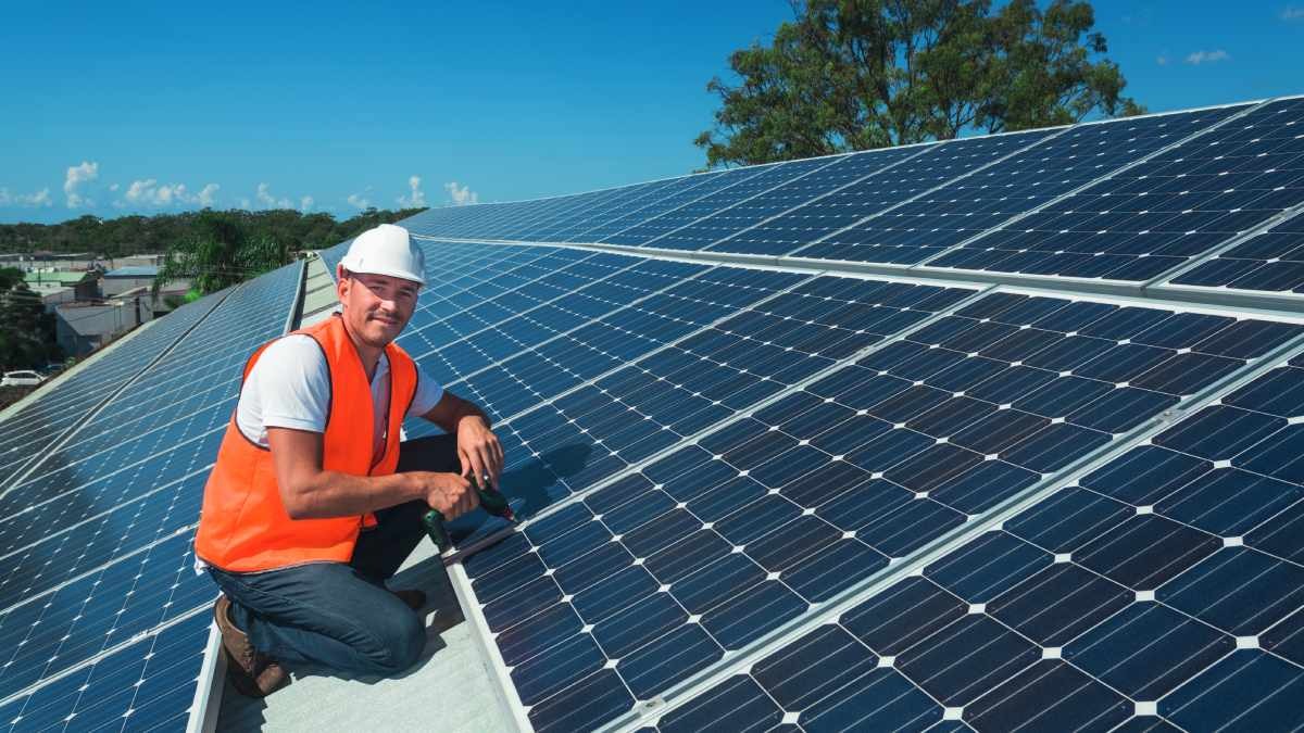 Batteriespeicher als Investmentklasse: Marc Hegemann und Mark Breit von PVMarktplatz verraten, warum smarte Anleger jetzt auf Standalone-Speicher setzen