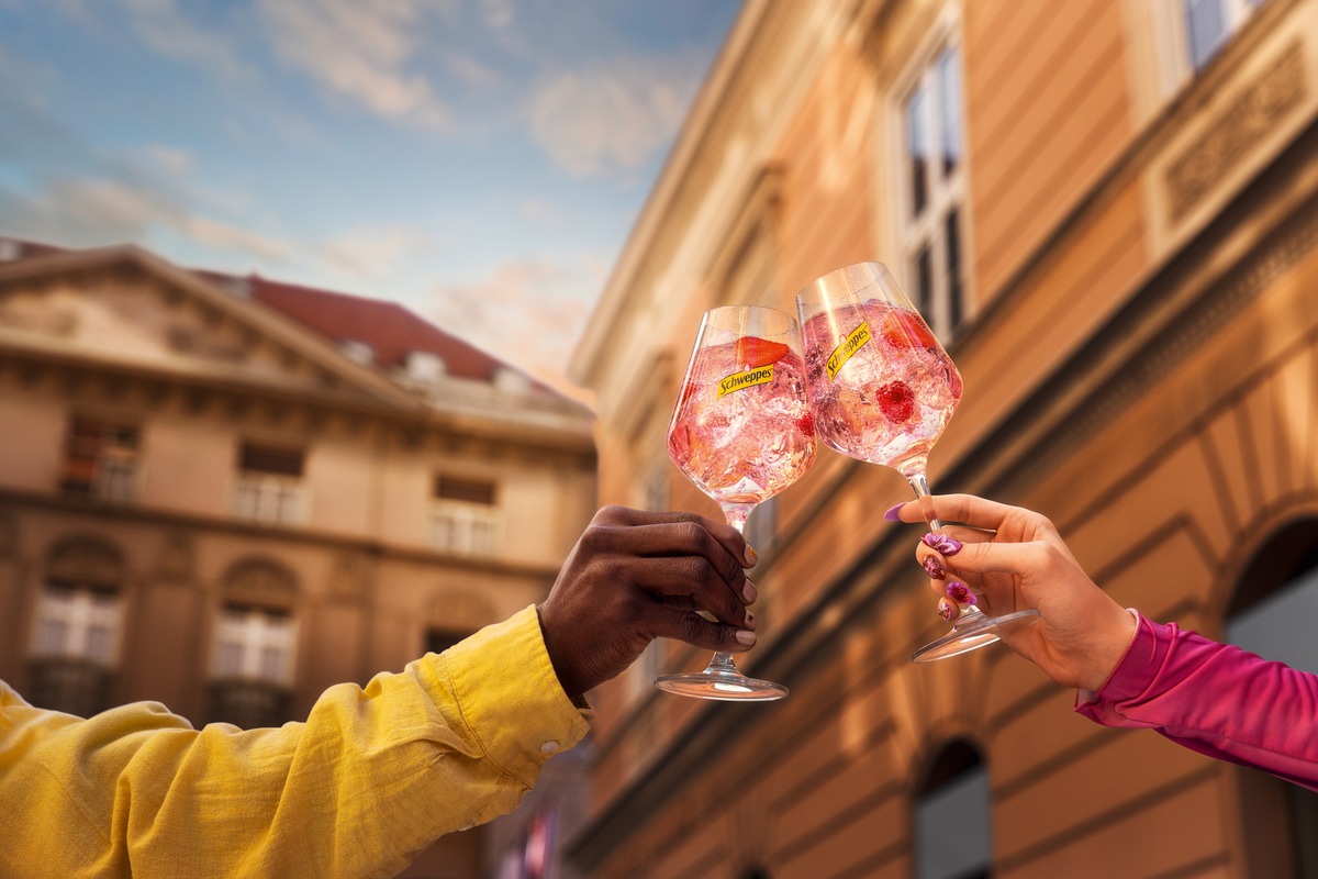 C'est la vie, Wild Berry - Schweppes feiert das Lebensgefühl des Signature Drinks presseportal.de