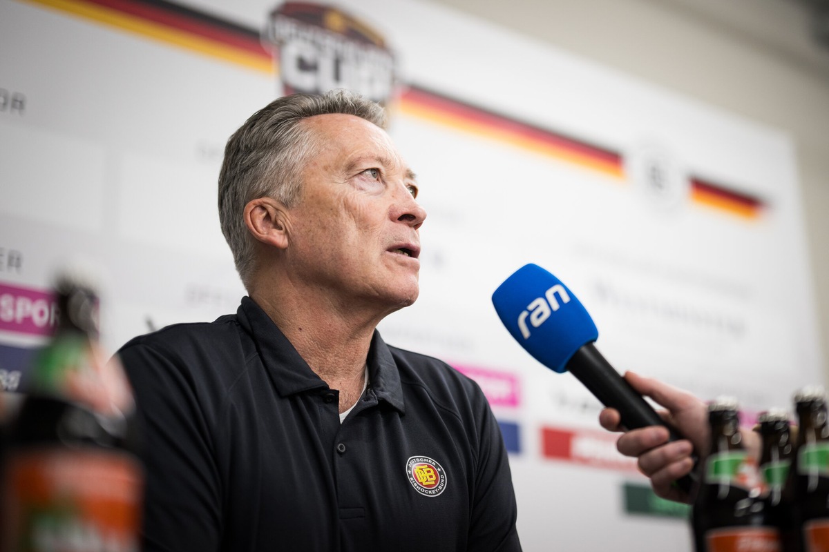 Harold Kreis ran Eishockey live DEB / City-Press, presseportal.de