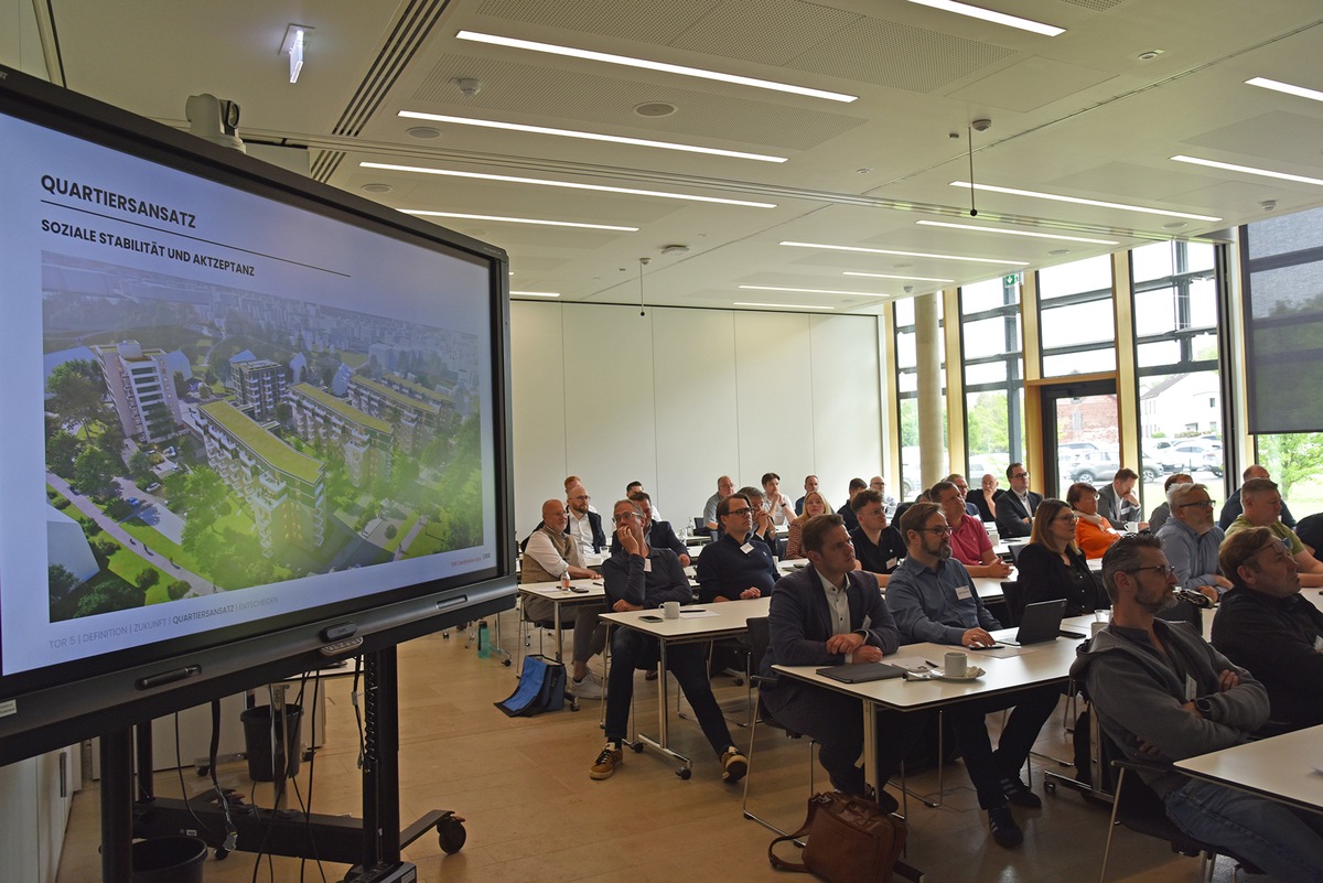 Bezahlbaren Wohnraum in der Praxis umsetzen / Immobilienforum bei Stiebel Eltron bringt Branche, Praxis und Technik zusammen presseportal.de