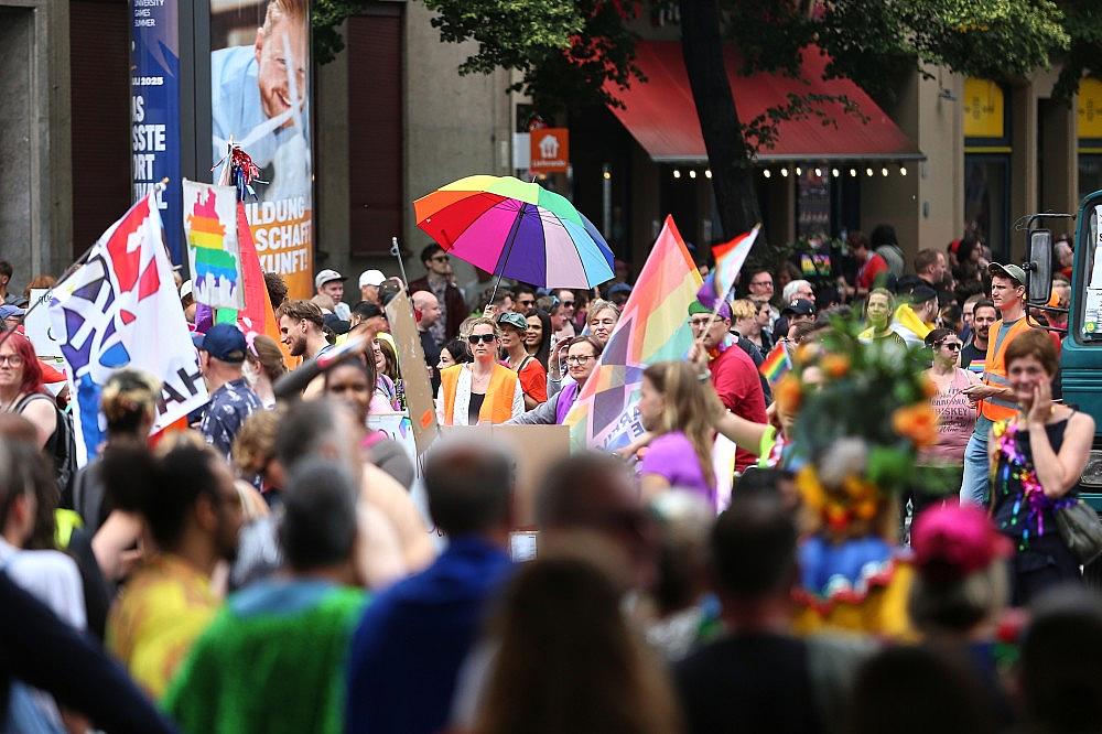Parade zum Christopher-Street-Day (Archiv)