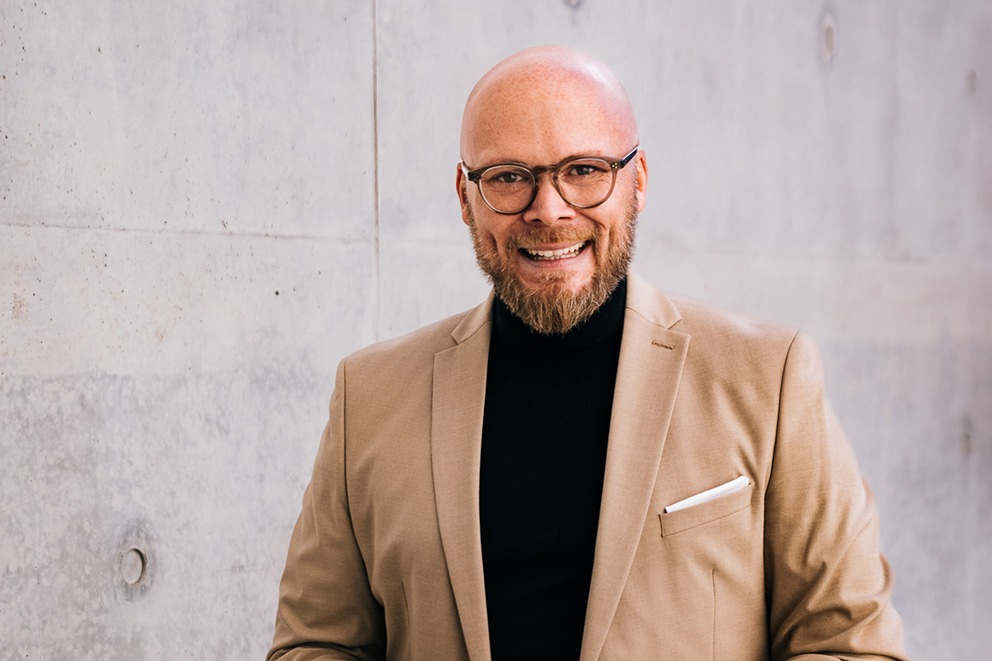 Bayerns Digitalminister Fabian Mehring (FREIE WÄHLER) spricht im DUP-Videocast über KI, Produktivität und Deutschlands Zukunft: 