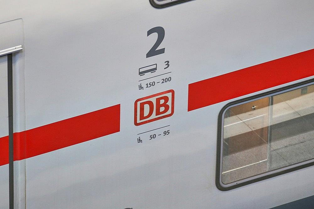 Zug bei der Deutschen Bahn (Archiv)