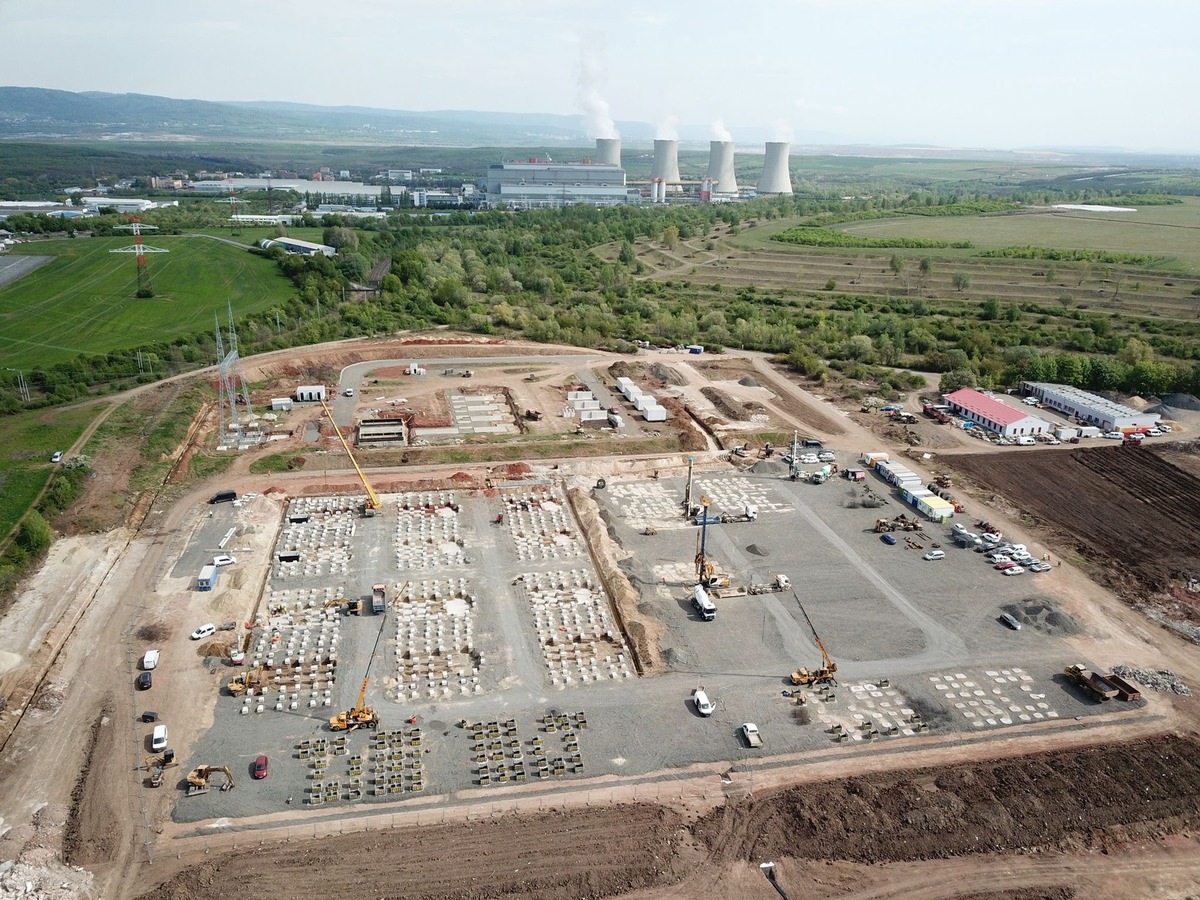 Cube Concepts kauft 100 MW Batteriespeicher in Tusimice - gemeinsam mit Powerlink formt Power Cube das schlagkräftigste Power Netzwerk der Industrie