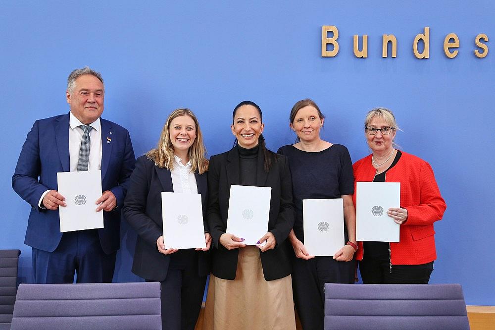Jahresbericht 2025 des Petitionsausschusses am 10.06.2026